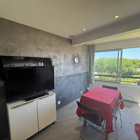 Sea View & Family Comfort, Air-conditioned Apartman *