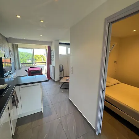 Sea View & Family Comfort, Air-conditioned Antibes
